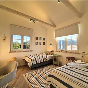 4 bedroom villa with pool and sea views, Kumbor, sleeps 8-10